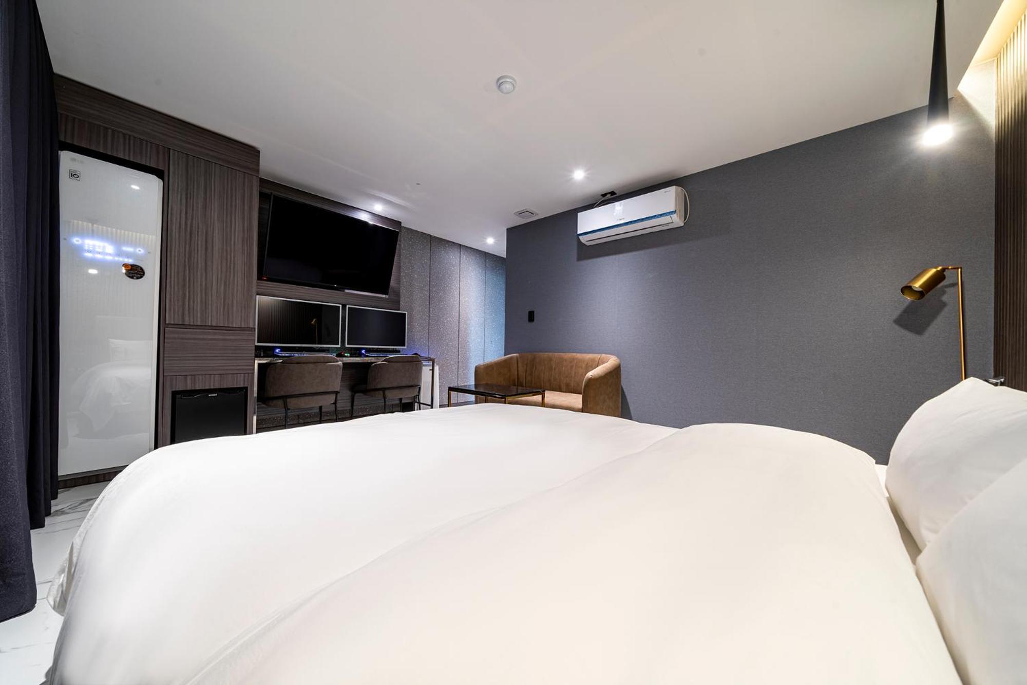 Urban Brown Hotel Chungju City Hall 外观 照片