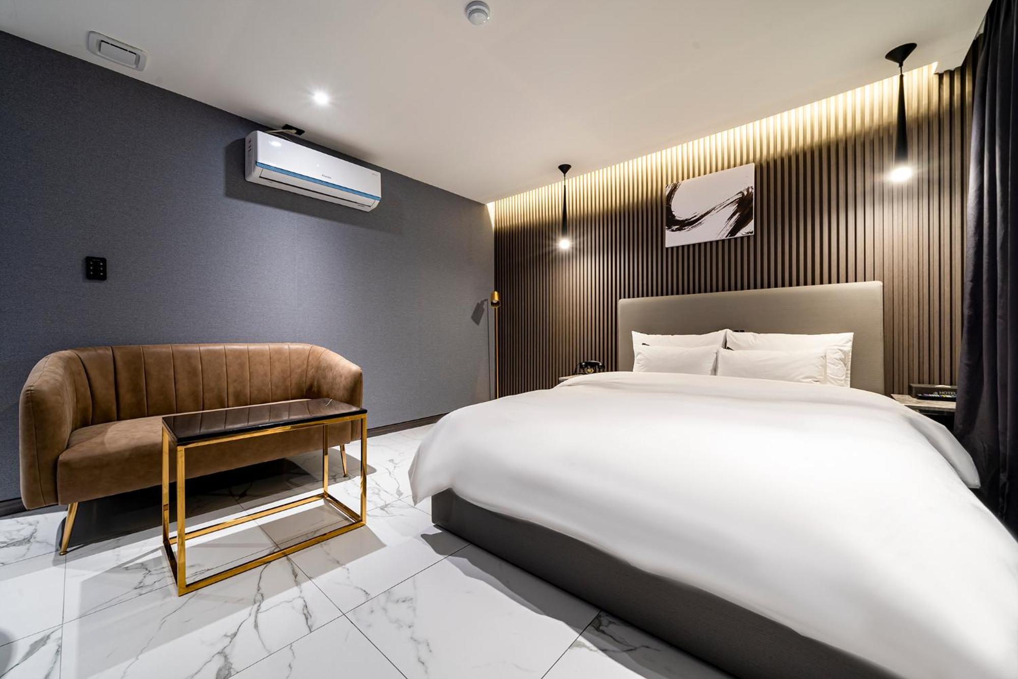 Urban Brown Hotel Chungju City Hall 外观 照片