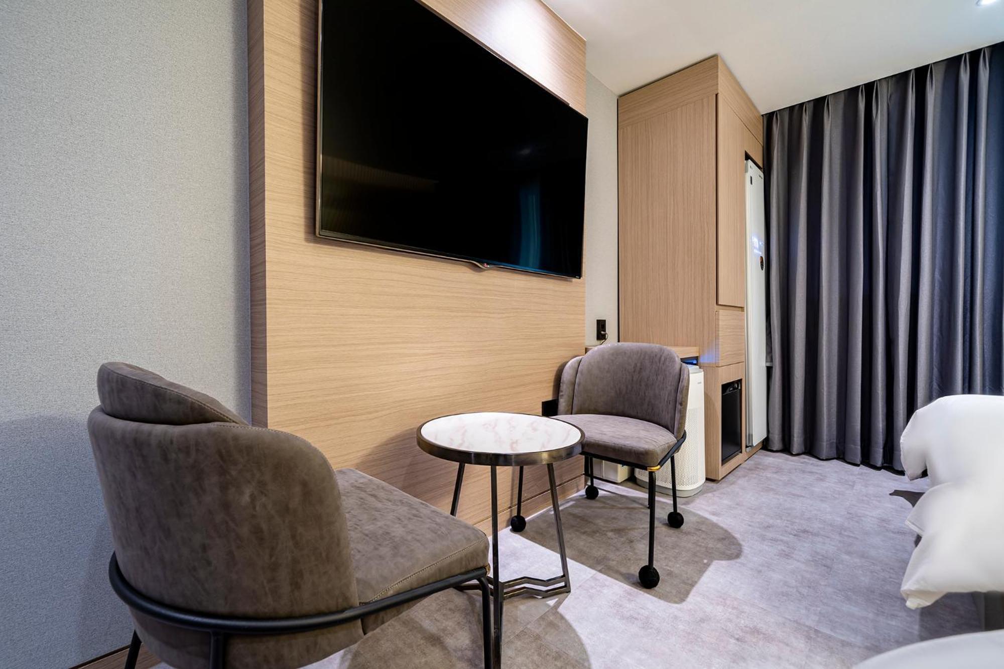 Urban Brown Hotel Chungju City Hall 外观 照片