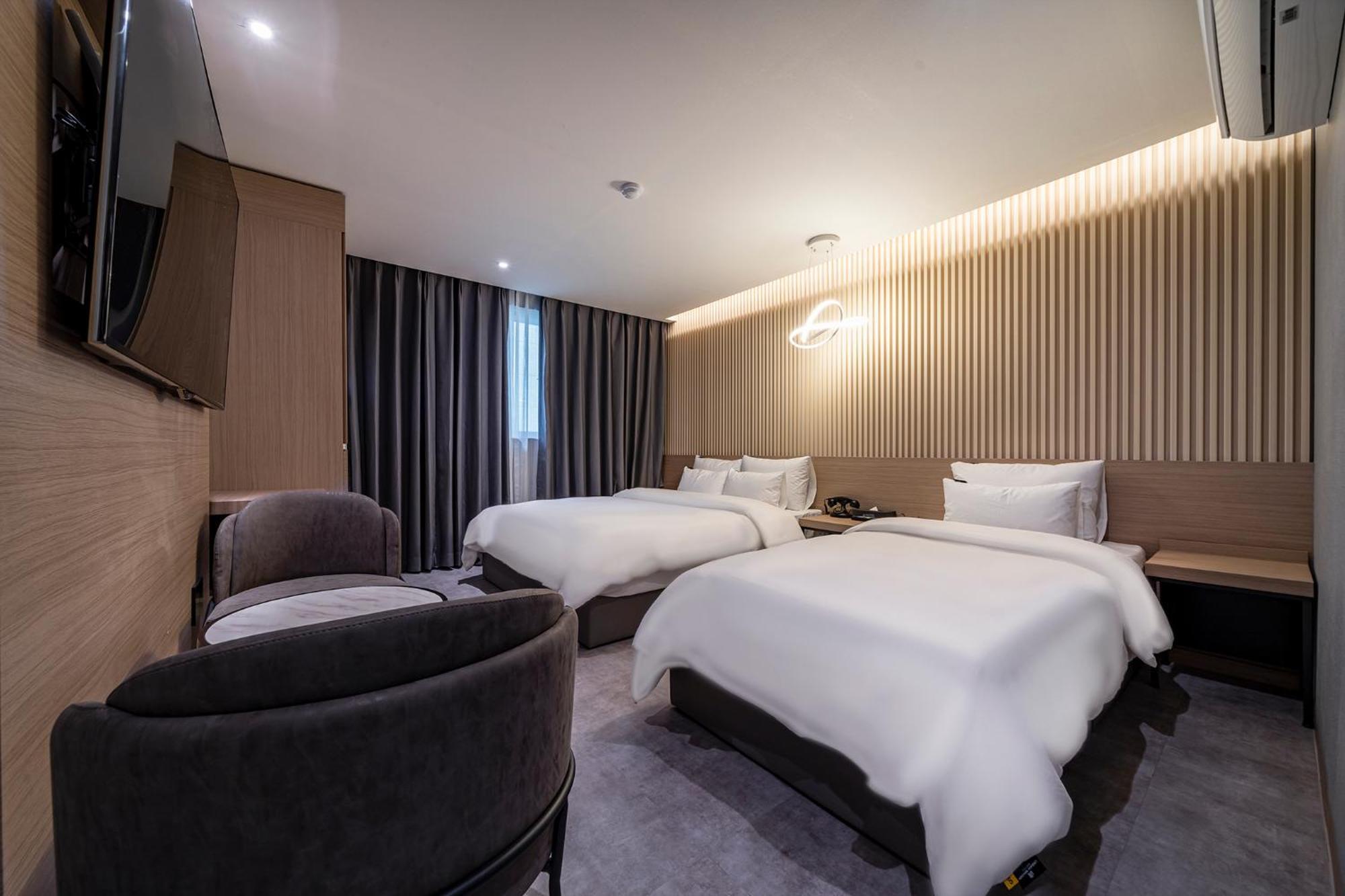 Urban Brown Hotel Chungju City Hall 外观 照片