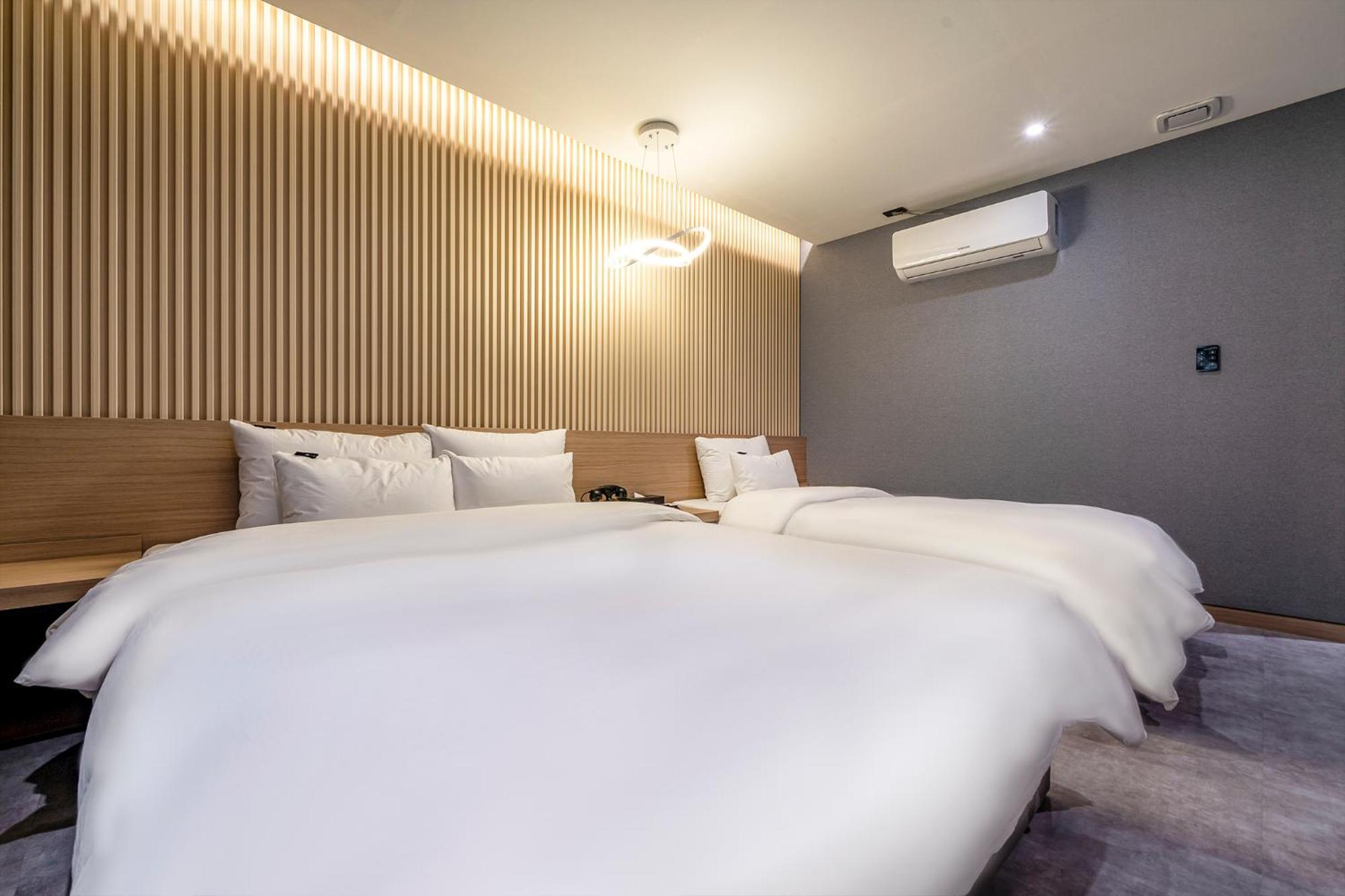 Urban Brown Hotel Chungju City Hall 外观 照片