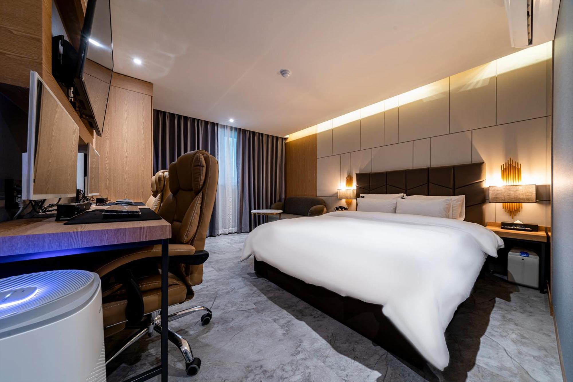Urban Brown Hotel Chungju City Hall 外观 照片